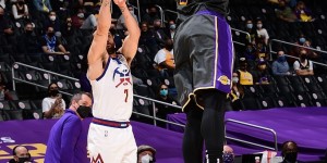 <?php the_title(); ?>