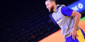 【大发扑克】库里单赛季得分突破2000大关 个人生涯第二次