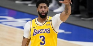 <?php the_title(); ?>