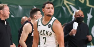 【大发扑克】福布斯谈队友助攻：我只需要做好准备 他们知道我手感火热