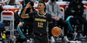 【大发扑克】官方：三名爵士球迷昨日对莫兰特家人起哄 将被无限期禁止观赛