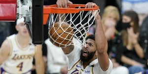 <?php the_title(); ?>