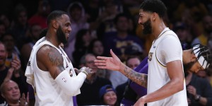 <?php the_title(); ?>