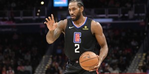 【大发扑克】继续无解？莱昂纳德上赛季季后赛对独行侠 场均32.8分10.2板5.2助