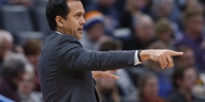 【大发扑克】斯波：对手比去年更强了 阿德巴约还会继续成长