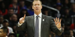 【大发扑克】名记：步行者将面试斯托茨等三名教练 执教经验是选帅重要标准