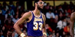 【大发扑克】1985年的今天：贾巴尔以38岁成为历史最年长FMVP