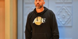 【大发扑克】名记：基德不想进入一个有很多事悬而未决的帅位竞选过程