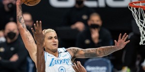 <?php the_title(); ?>