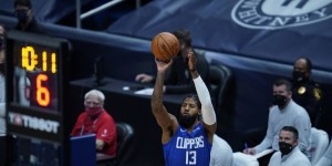 【大发扑克】手感不佳！乔治季后赛至今8场比赛 三项命中率43/31/89