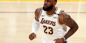 【大发扑克】Shams：詹姆斯下赛季将改穿6号 浓眉继续穿3号