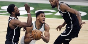 <?php the_title(); ?>