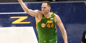 【大发扑克】博扬：希望球队保持阵容明年再试一次 要提高自己的控球能力