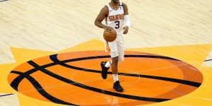 【大发扑克】保罗9次季后赛得到20分10助&失误数不超过1次 历史第一