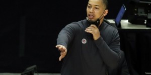 【大发扑克】卢：伊巴卡未随队前往盐湖城客场 或将缺席G1&G2