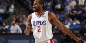 【大发扑克】小卡季后赛连续三客场得到至少25分且命中率超70% 历史首人