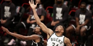 <?php the_title(); ?>