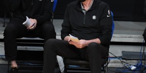 【大发扑克】名记：小范甘迪和德安东尼等4人是开拓者考虑的新帅人选