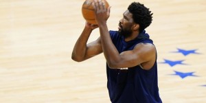 【大发扑克】名记：恩比德正接受全面检查 决定是否需要手术