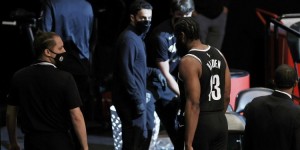 【大发扑克】篮网官方：哈登、欧文将缺席明日与雄鹿的比赛