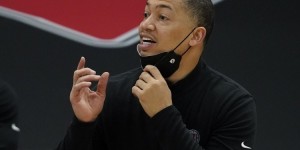 <?php the_title(); ?>