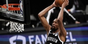 【大发扑克】杜兰特：双方今天防守都很出色 我们最后几次进攻有些操之过急