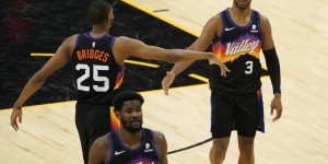 【大发扑克】昨日太阳有三人单场季后赛得20分且命中率达65% 1995年来首次