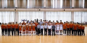 <?php the_title(); ?>