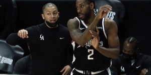 【大发扑克】随队记者：快船相信小卡是右膝前十字韧带扭伤