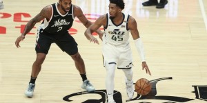 <?php the_title(); ?>