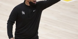 【大发扑克】是什么打破了快船51年的魔咒？每个人都是自己的救世主