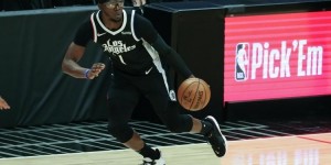 【大发扑克】雷吉单年季后赛有15场投进3+三分 历史上仅次于水花