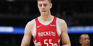 【大发扑克】哈尔滕斯泰因最近在休斯顿训练 和豪斯&杰拉德-格林等球员一起