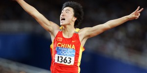 【大发扑克】百岁老人回顾奥运经典 朱婷刘翔卡特科比入镜