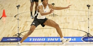 【大发扑克】美记：多队有意探花签 勇士、国王、步行者正讨论卖签