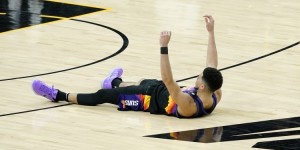 【大发扑克】哎呦不错哦！雄鹿太阳G1 布克防守下雄鹿球员合计仅11中1