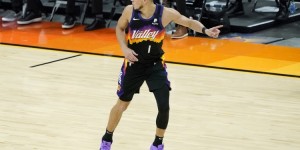 【大发扑克】官方：布克获得NBA2020-21赛季社区关怀奖