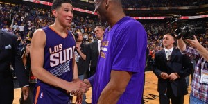 【大发扑克】布克：科比是我的导师 我永远都不该被拿来和他比较