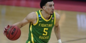 【大发扑克】TA记者：多队认为湖人给了24岁后卫杜阿尔特选秀承诺