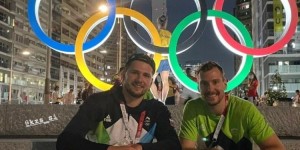 【大发扑克】晒照！东契奇在奥运村与队友佐兰-德拉季奇合影