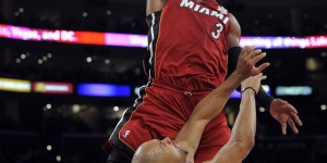 【大发扑克】身高1米93及以下球员中韦德1098次扣篮历史第一 威少578次排第二