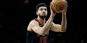 【大发扑克】Shams：奇才将哈奇森+次轮送至马刺 作为丁威迪交易的一部分