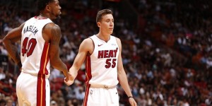 【大发扑克】签下戴德蒙后热火阵容初定 剩余5个底薪位置哈斯勒姆可能占其一