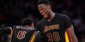 【大发扑克】佩林卡：一日紫金终身湖人 为交易走的球员打出好的表现感到自豪