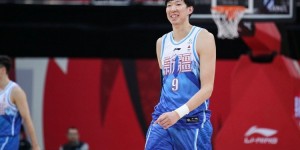 【大发扑克】知情人士：周琦一心想要获得自由身 换个环境