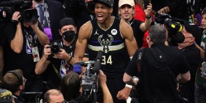 <?php the_title(); ?>