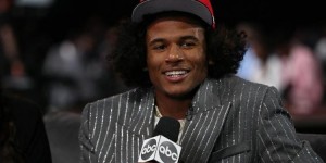 【大发扑克】火箭记者：杰伦-格林在夏联中将穿0号球衣