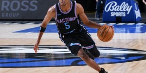 【大发扑克】身陷西蒙斯流言？美记：福克斯对国王的情况很满意