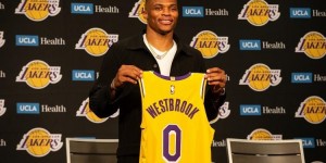 【大发扑克】名嘴：不认为现在NBA能有9个控卫比威少更好