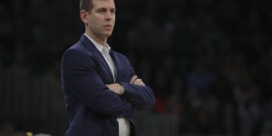 【大发扑克】史蒂文斯：感谢斯玛特留队 他在场上场下都带来了巨大的影响